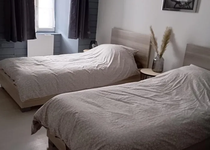 Semesterbostad Maison Les Hirondelles Carcassonne