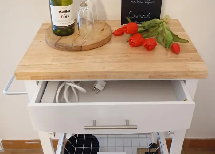 Maison Les Hirondelles Feriehus *